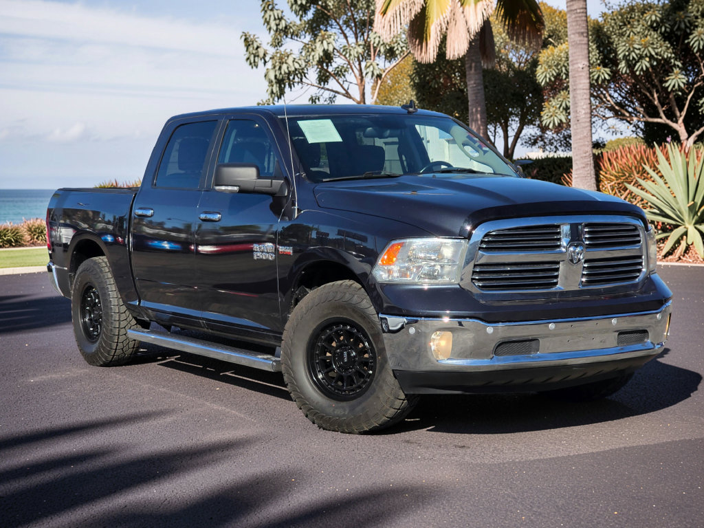 Photo 2 of this Ram 1500