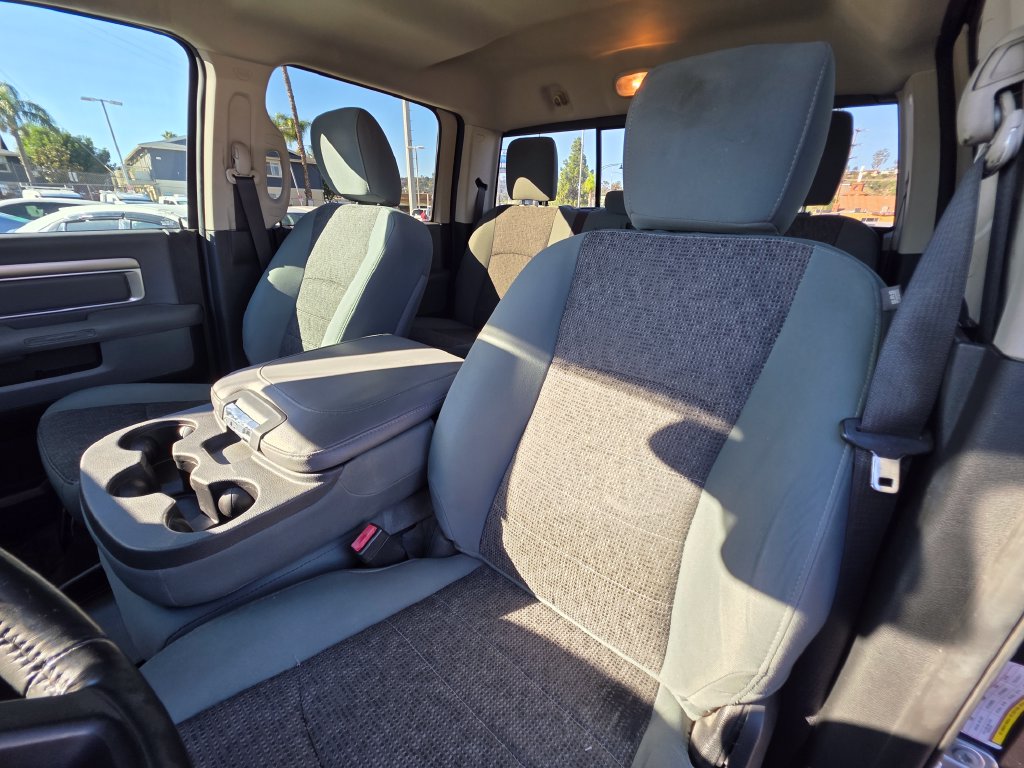 Photo 17 of this Ram 1500
