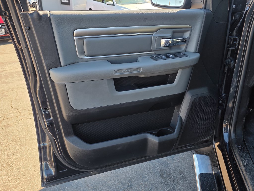 Photo 23 of this Ram 1500
