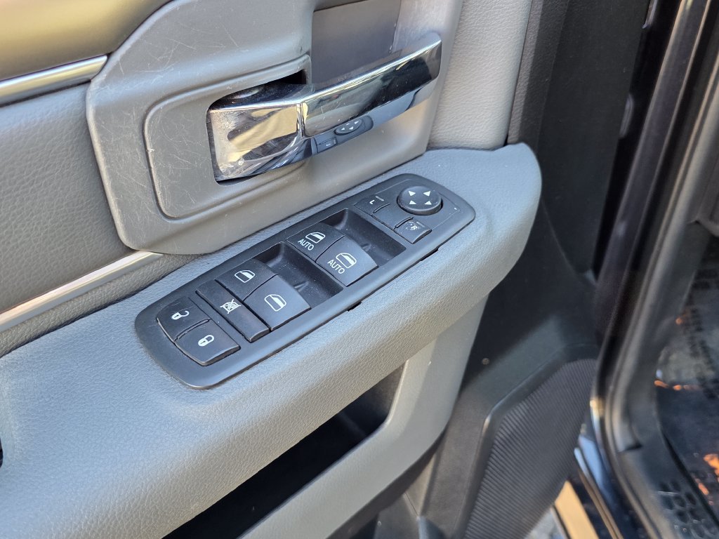 Photo 24 of this Ram 1500
