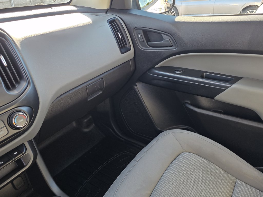 Photo 29 of this Chevrolet Colorado