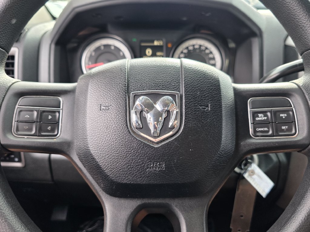 Photo 29 of this Ram 1500