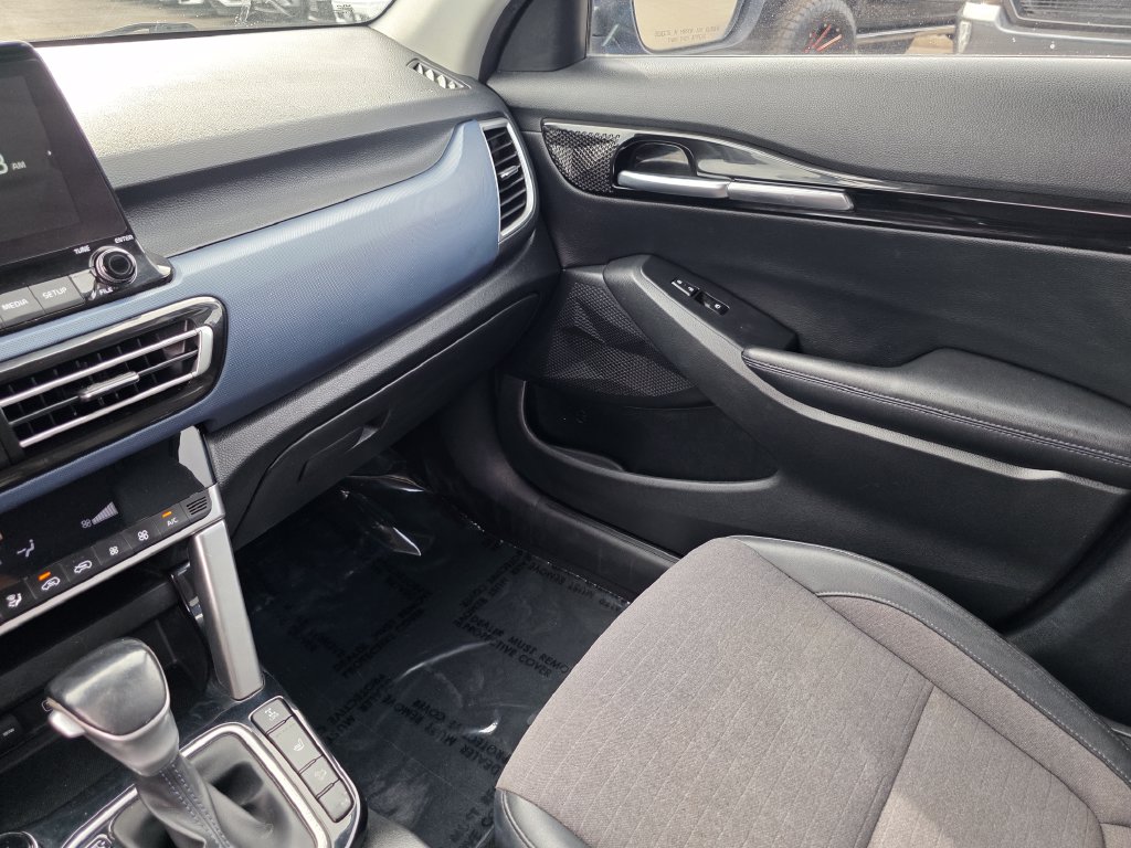 Photo 33 of this Kia Seltos