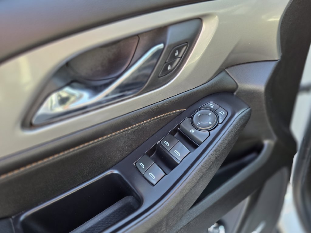 Photo 16 of this Chevrolet Traverse