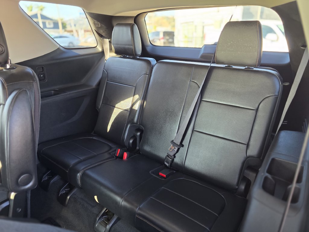 Photo 13 of this Chevrolet Traverse