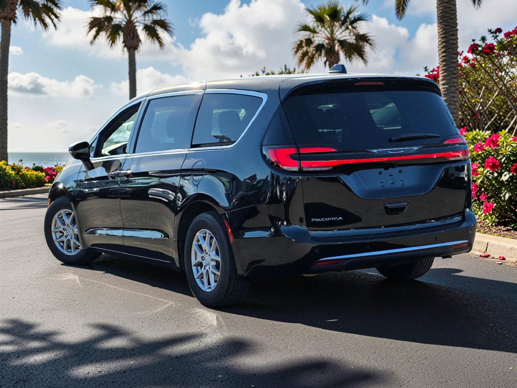 Photo 4 of this Chrysler Pacifica