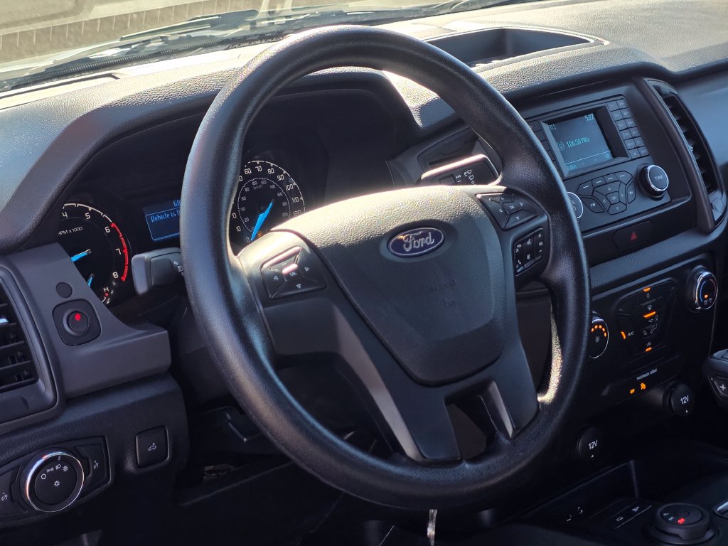 Photo 17 of this Ford Ranger