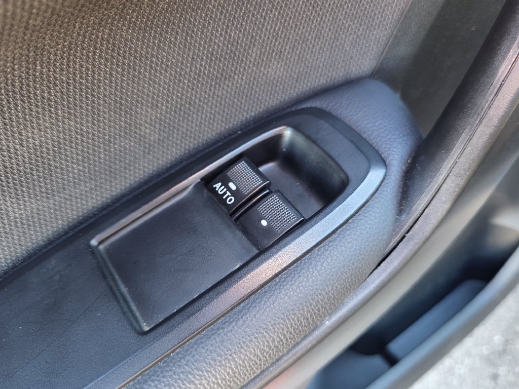 Photo 24 of this Ford Ranger