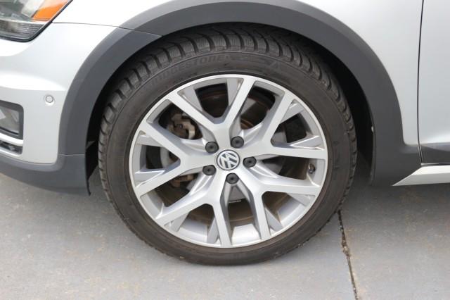 2017 Volkswagen Golf Alltrack Alltrack SEL - Photo 28