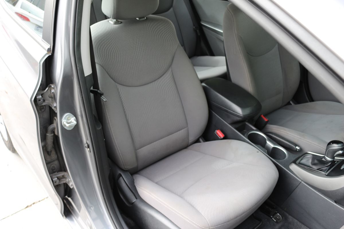 2016 Hyundai Elantra SE - Photo 12