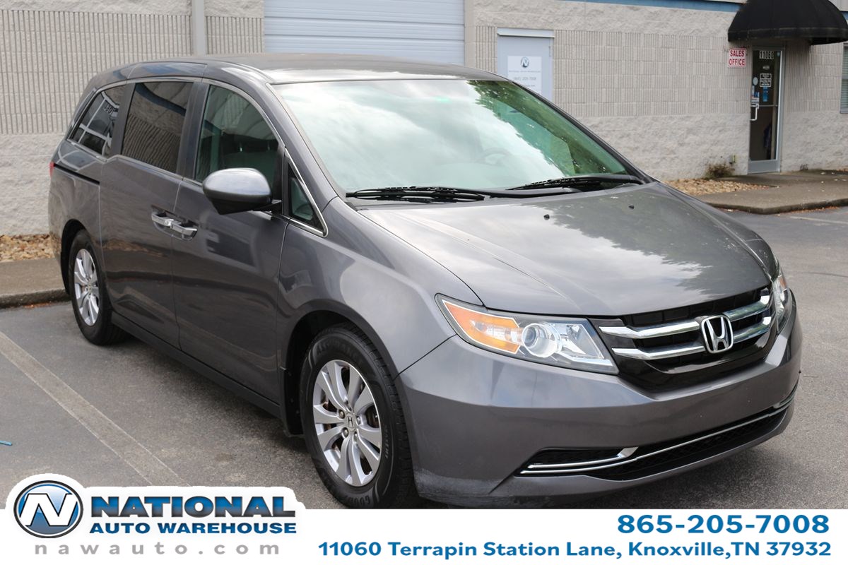 2016 Honda Odyssey SE's photo