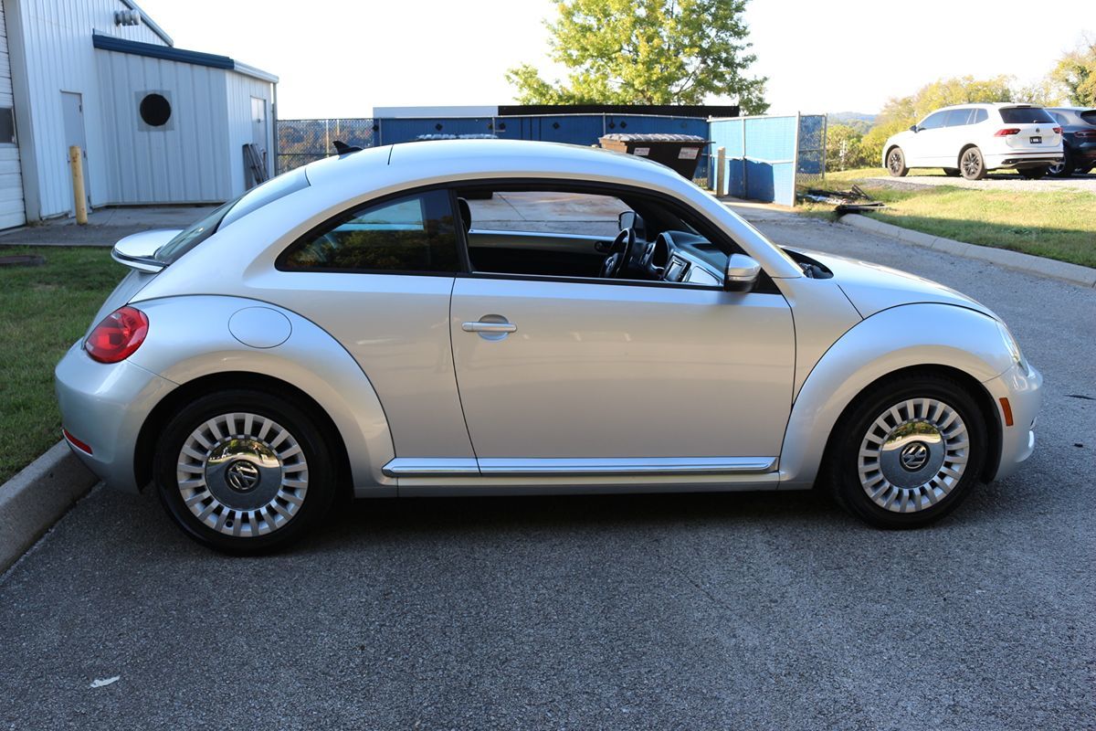 Photo 8 of this Volkswagen Beetle Coupe