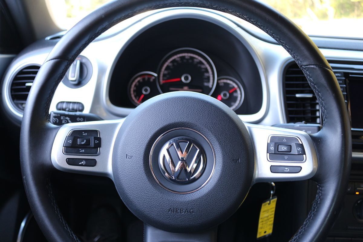 Photo 19 of this Volkswagen Beetle Coupe