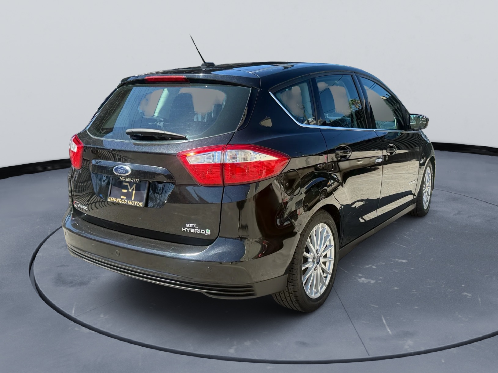 Photo 4 of this Ford C-Max Hybrid