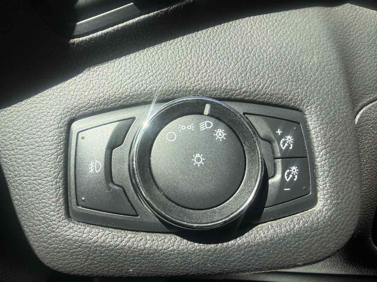 Photo 11 of this Ford C-Max Hybrid