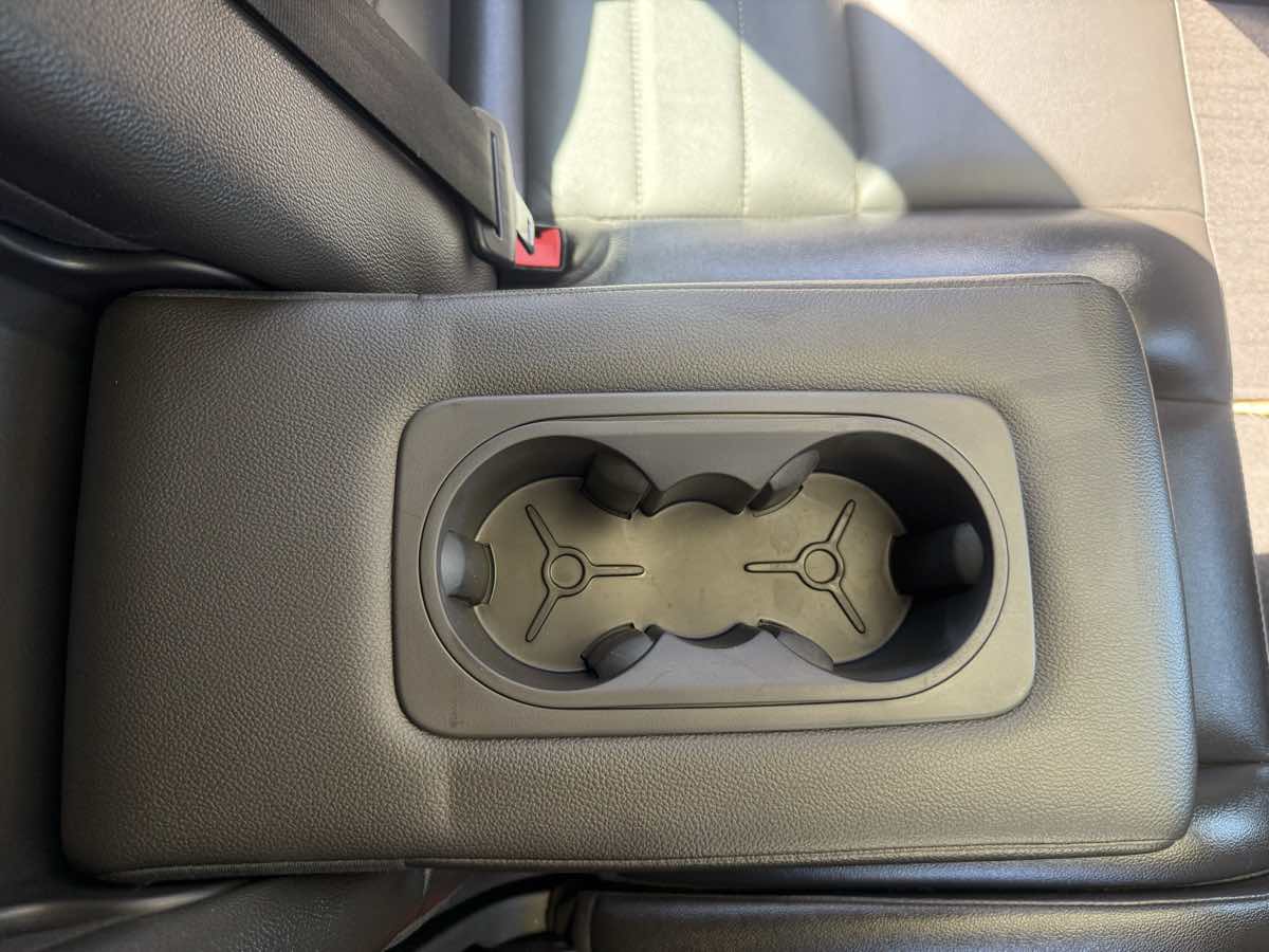 Photo 19 of this Ford C-Max Hybrid