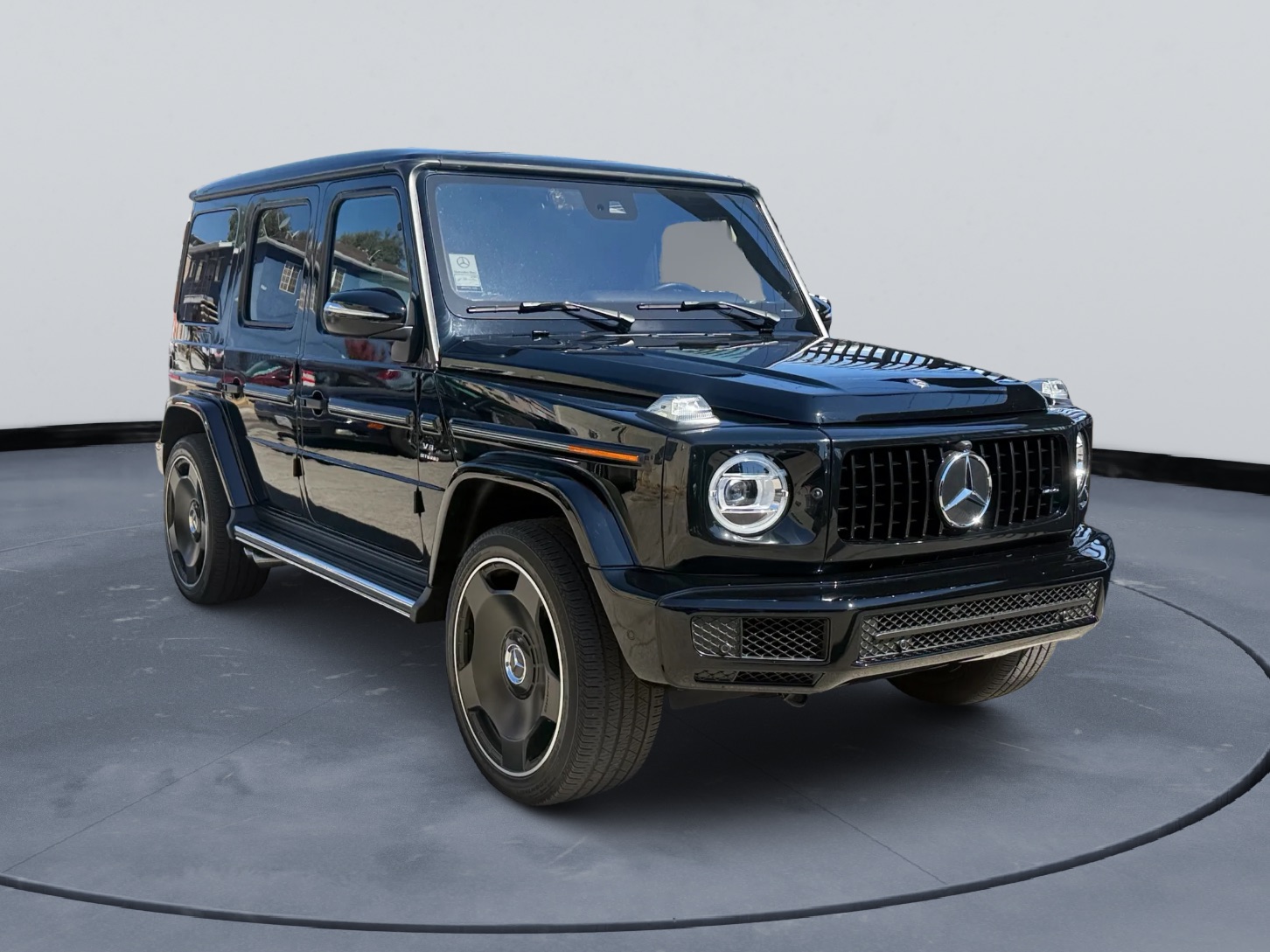 Photo 3 of this Mercedes-Benz G 550