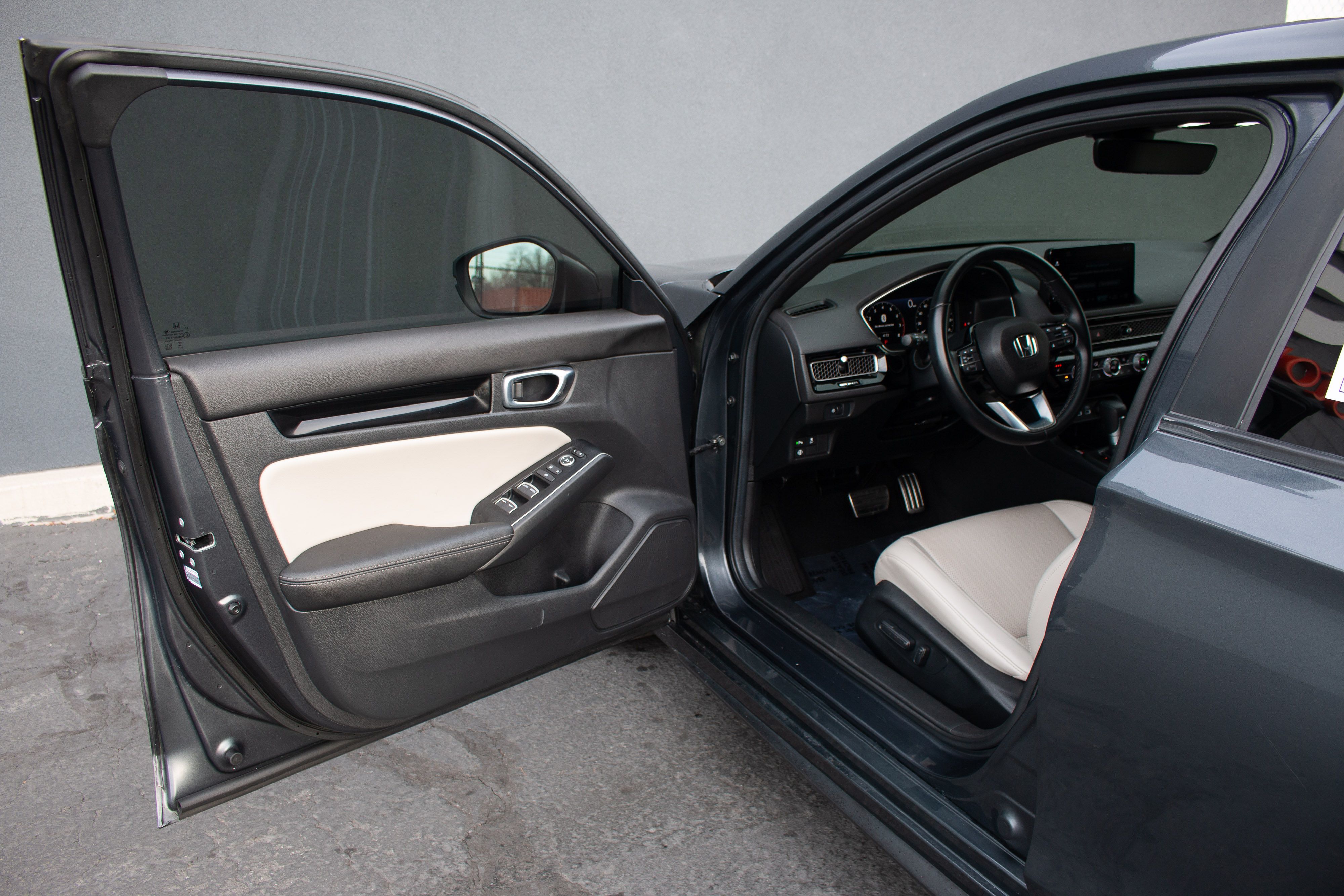 2024 Honda Civic Hatchback Sport Touring - Photo 20