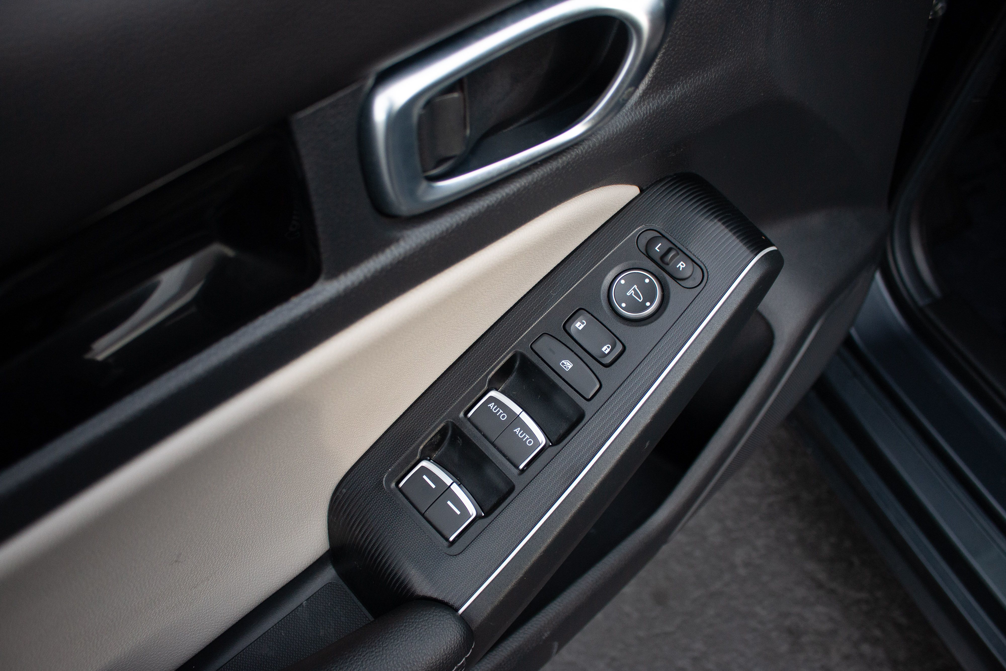 2024 Honda Civic Hatchback Sport Touring - Photo 21