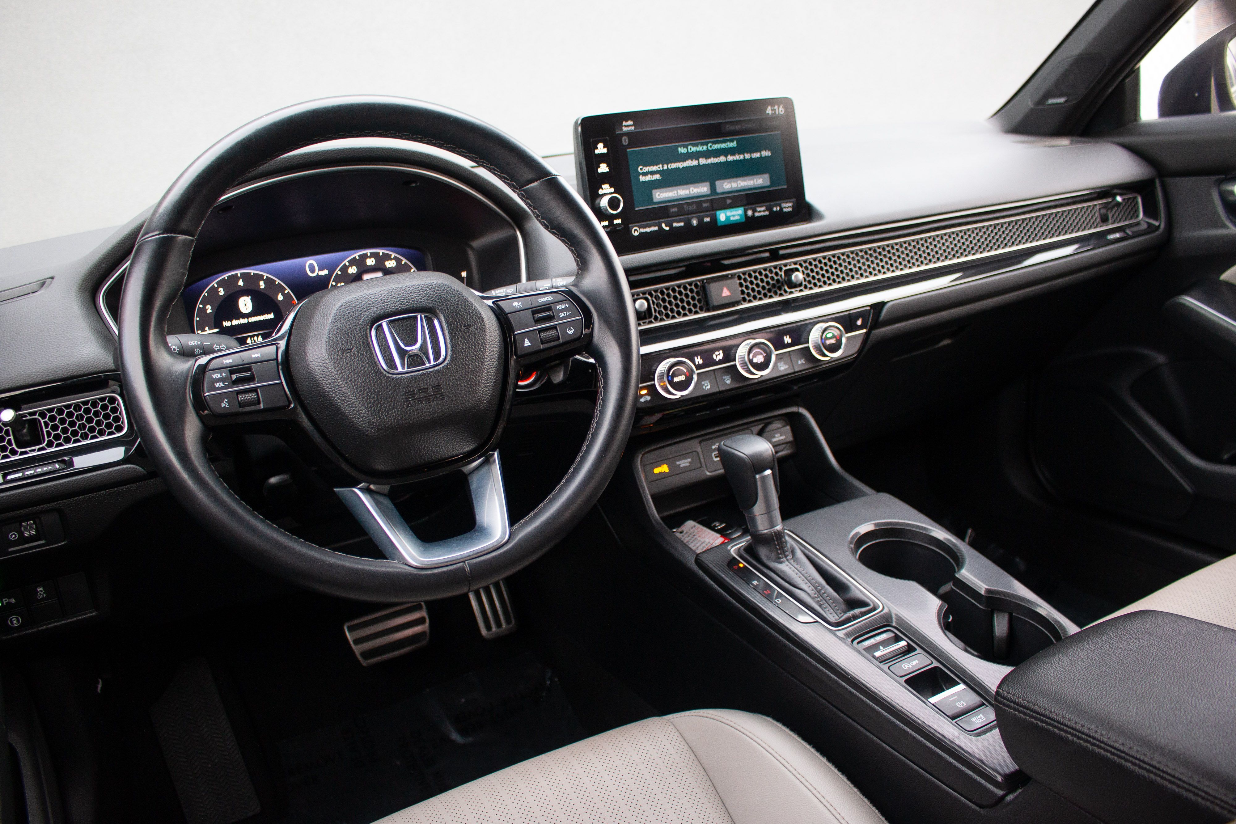 2024 Honda Civic Hatchback Sport Touring - Photo 22