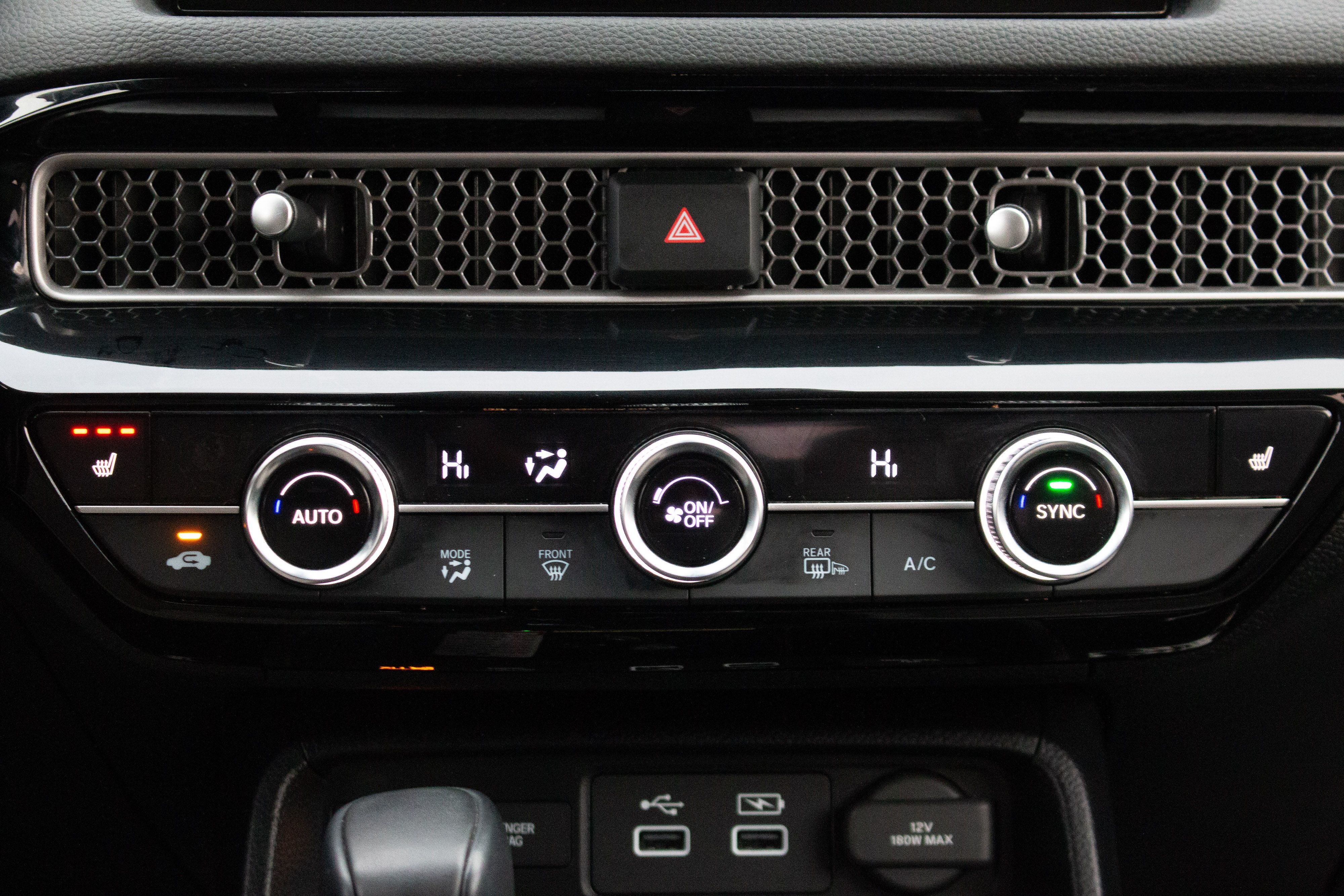 2024 Honda Civic Hatchback Sport Touring - Photo 28