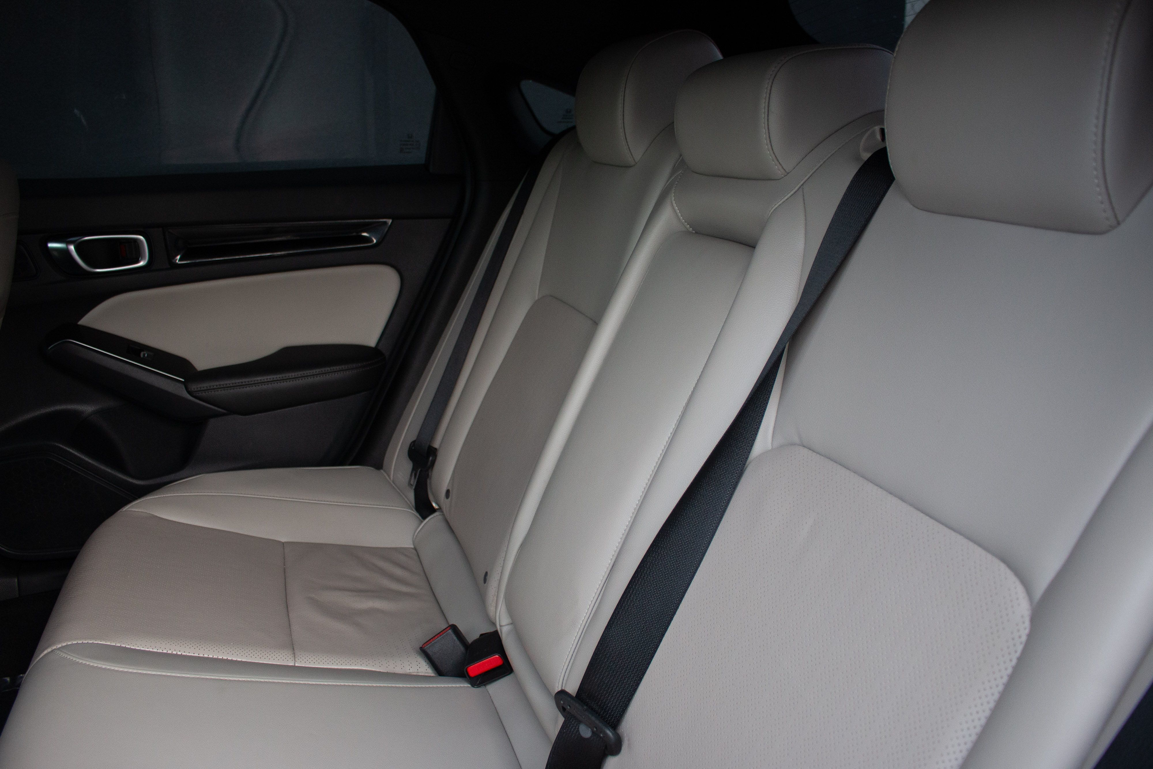 2024 Honda Civic Hatchback Sport Touring - Photo 32