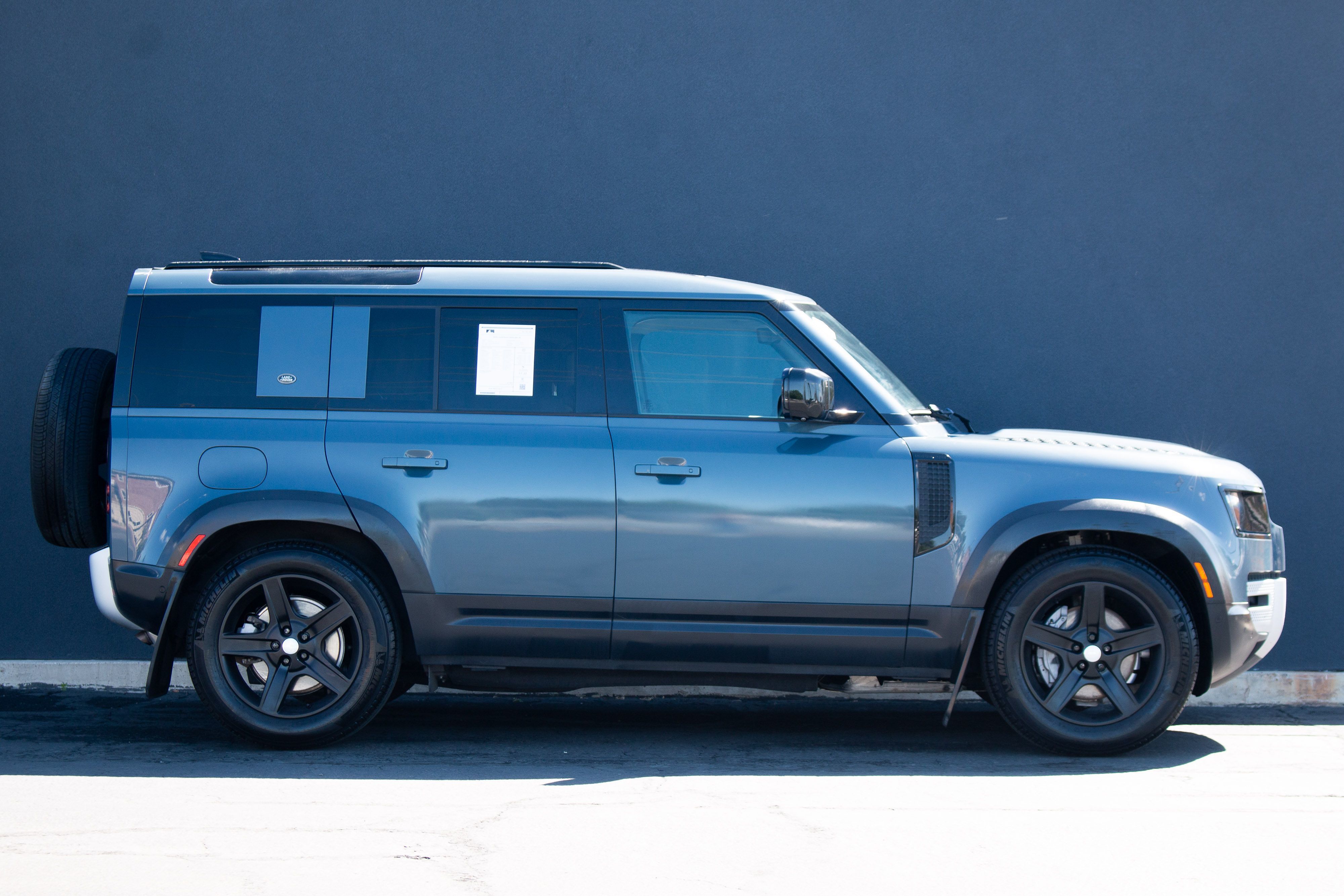 2020 Land Rover Defender SE - Photo 15