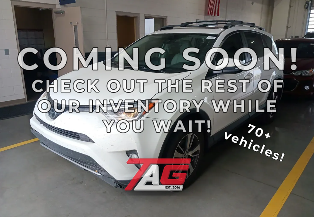 2018 Toyota RAV4 XLE's photo