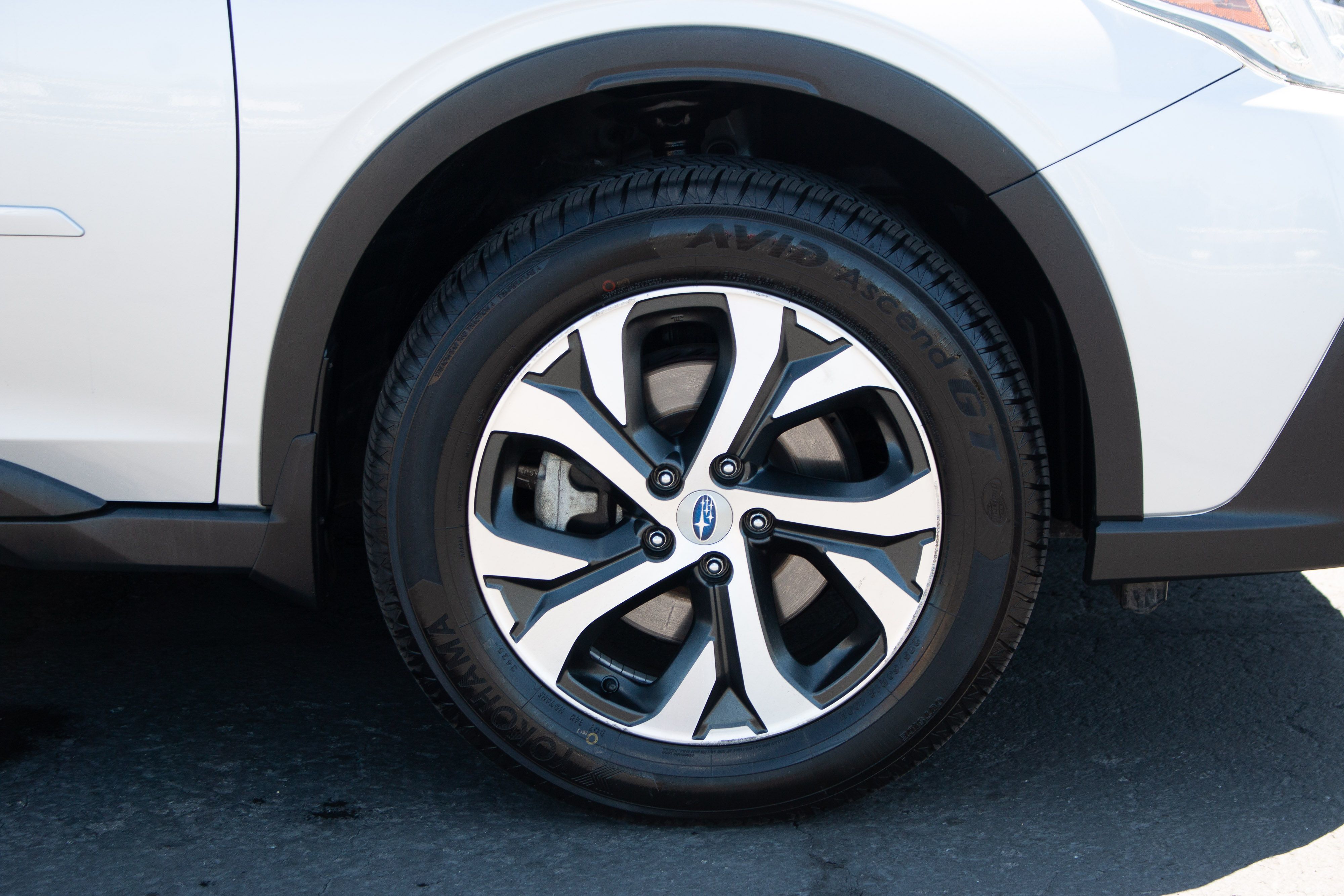 2021 Subaru Outback Limited - Photo 16