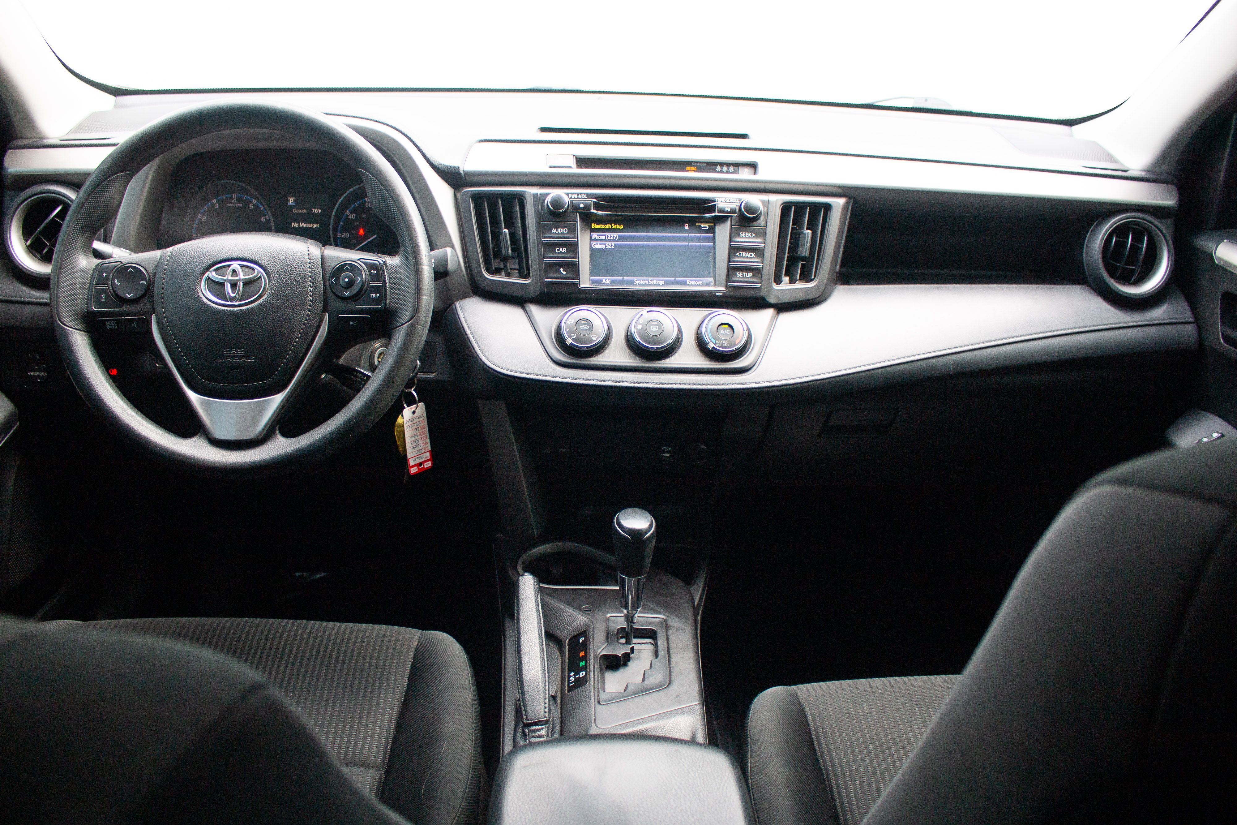 Toyota RAV4 photo 8