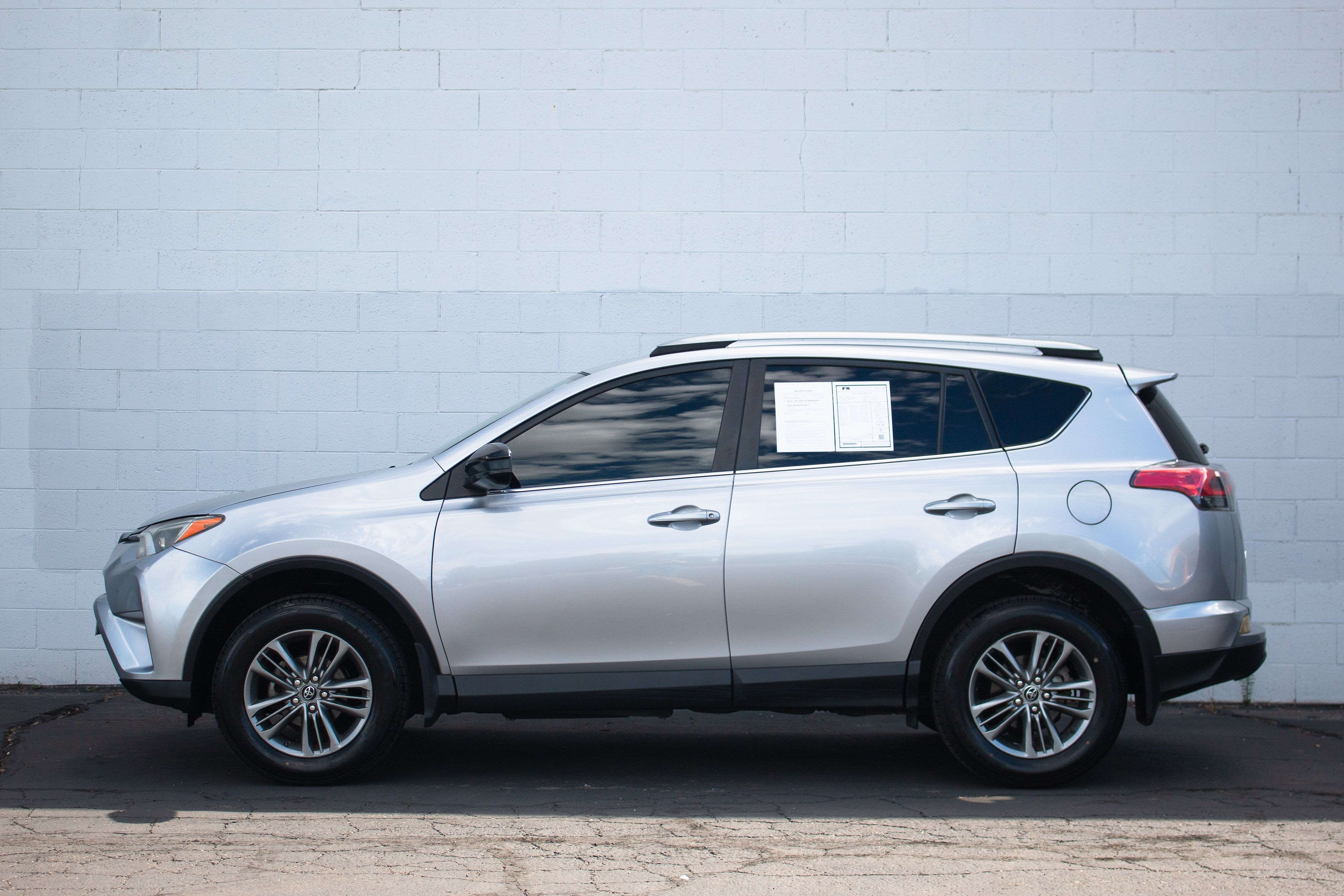 Toyota RAV4 photo 13