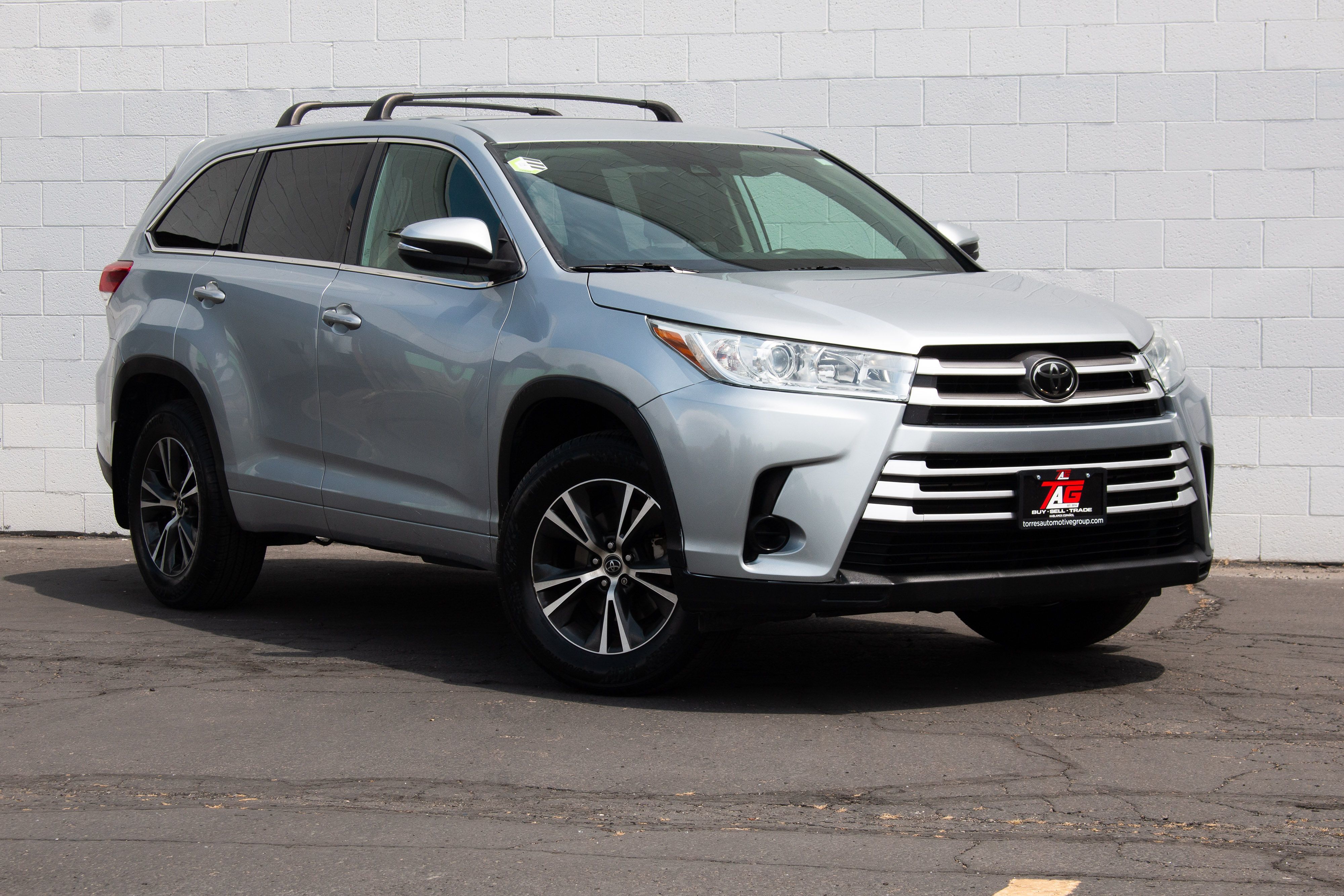 Toyota Highlander photo 2