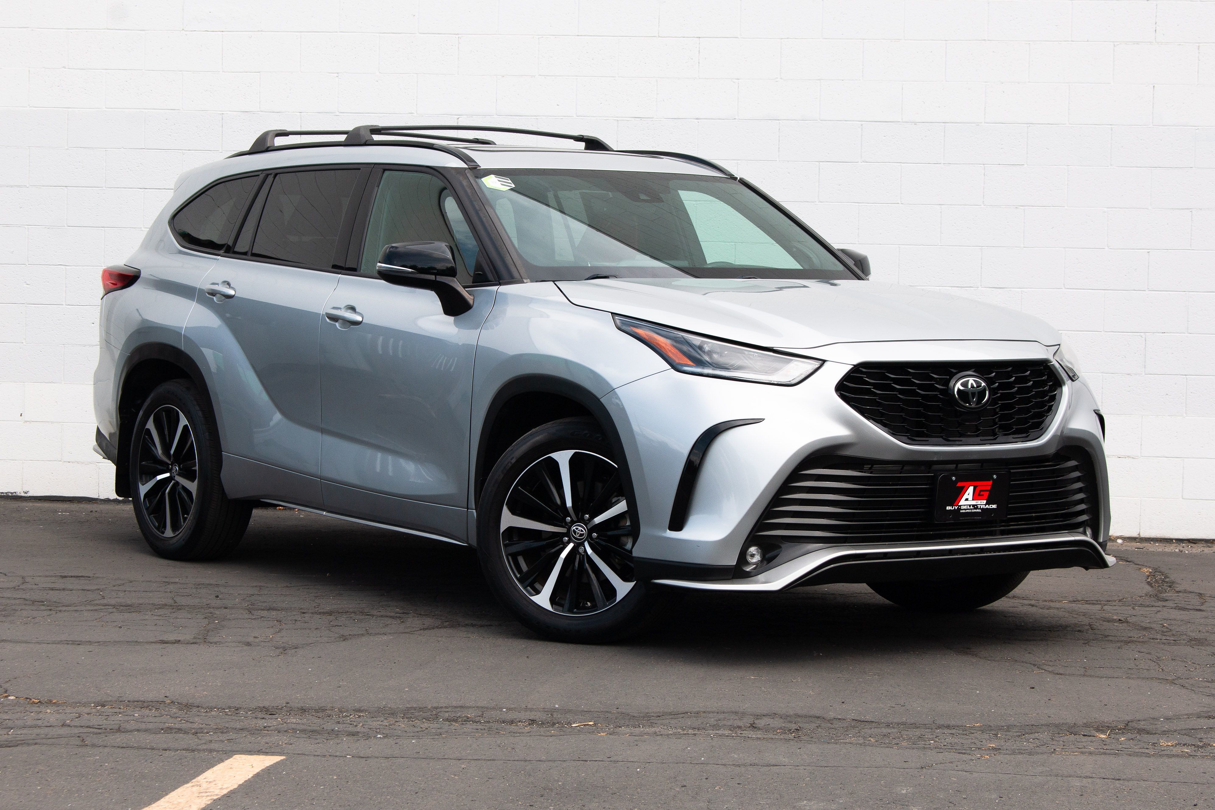Toyota Highlander photo 2