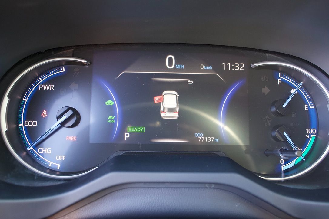Toyota RAV4 photo 6