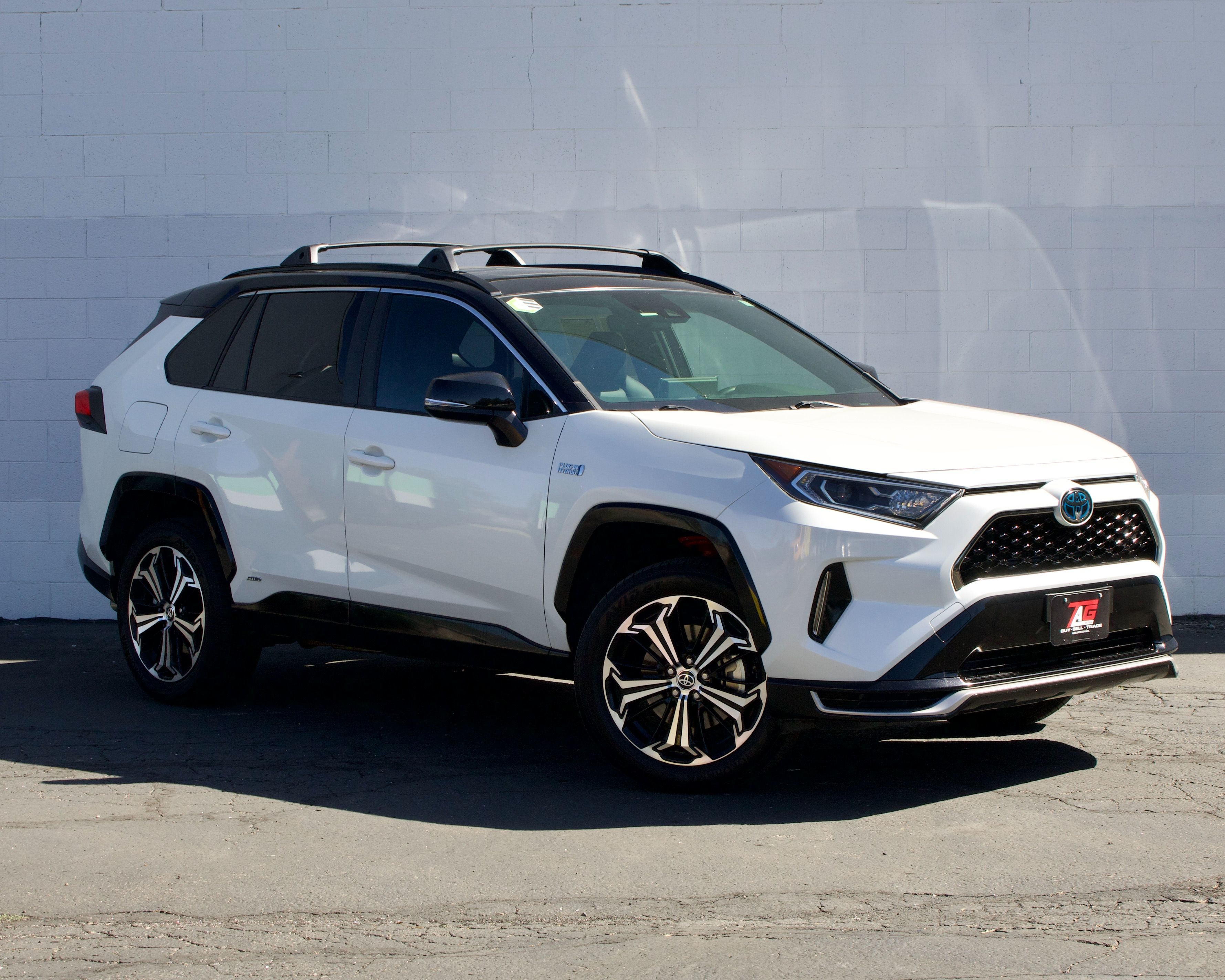 Toyota RAV4 photo 2