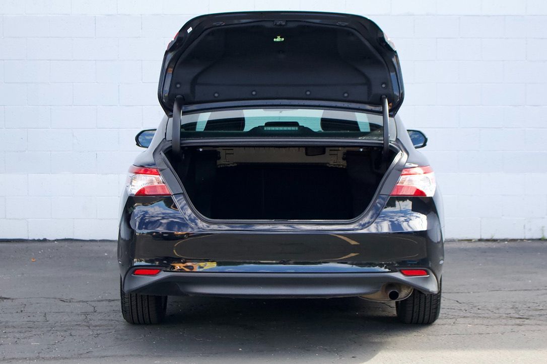 Toyota Camry photo 20