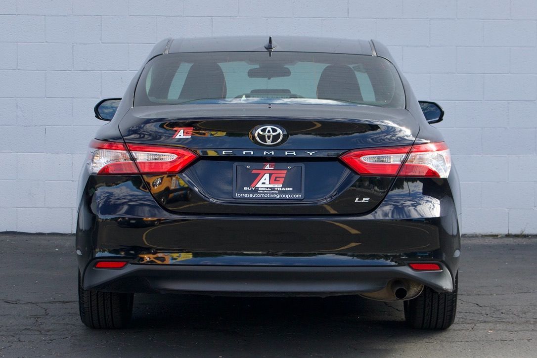 Toyota Camry photo 19