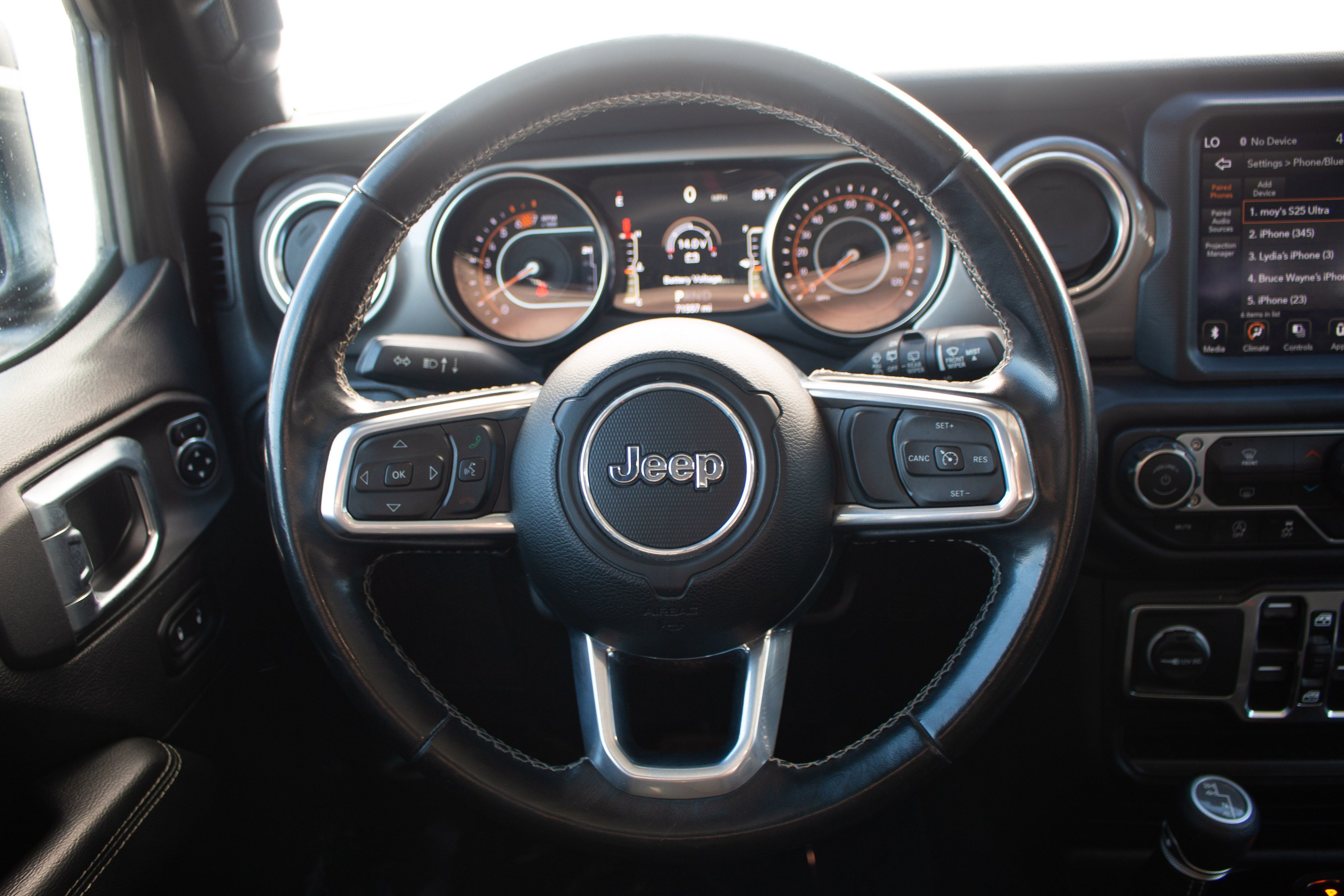 Jeep Wrangler photo 9