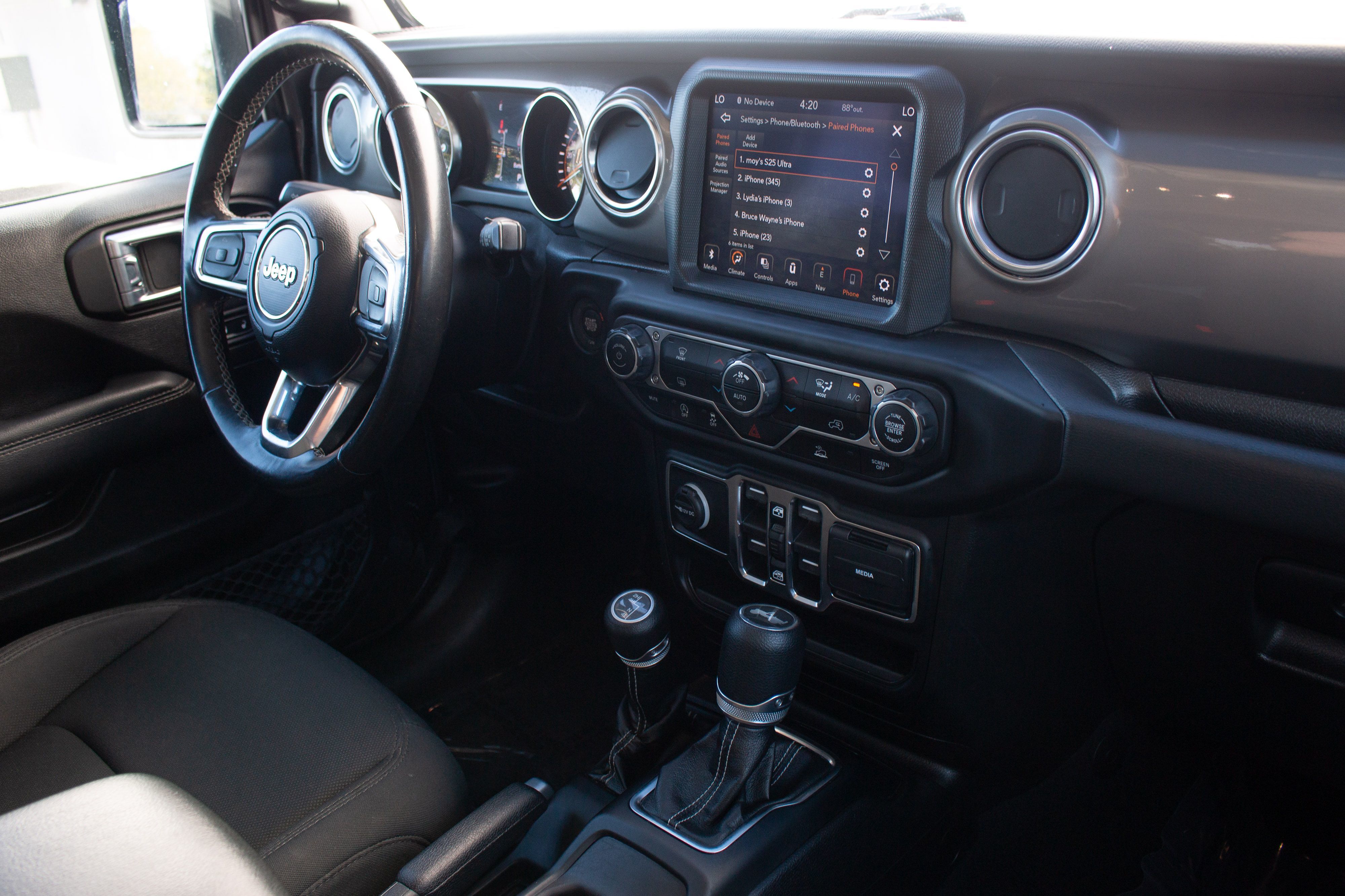 Jeep Wrangler photo 25