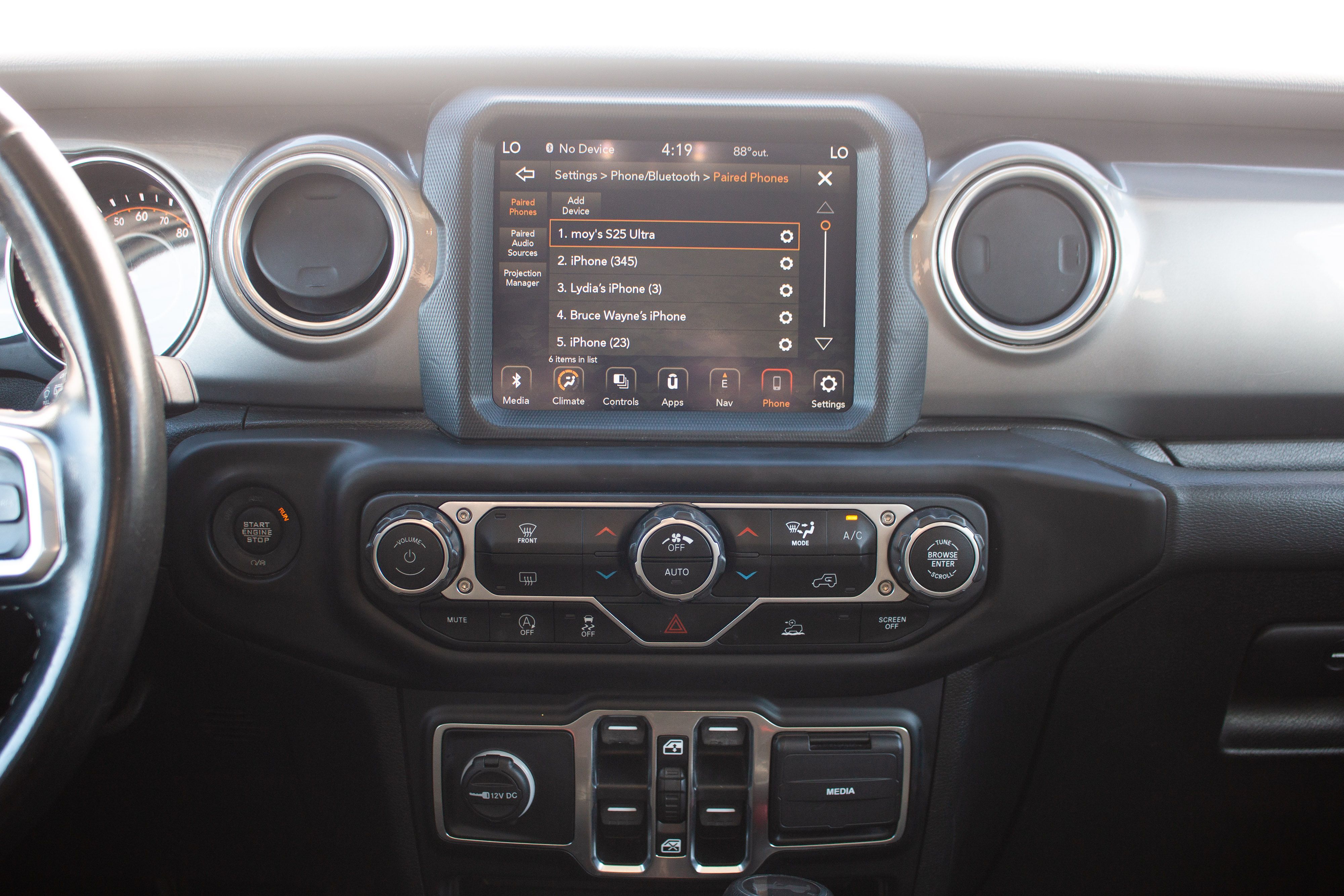 Jeep Wrangler photo 29