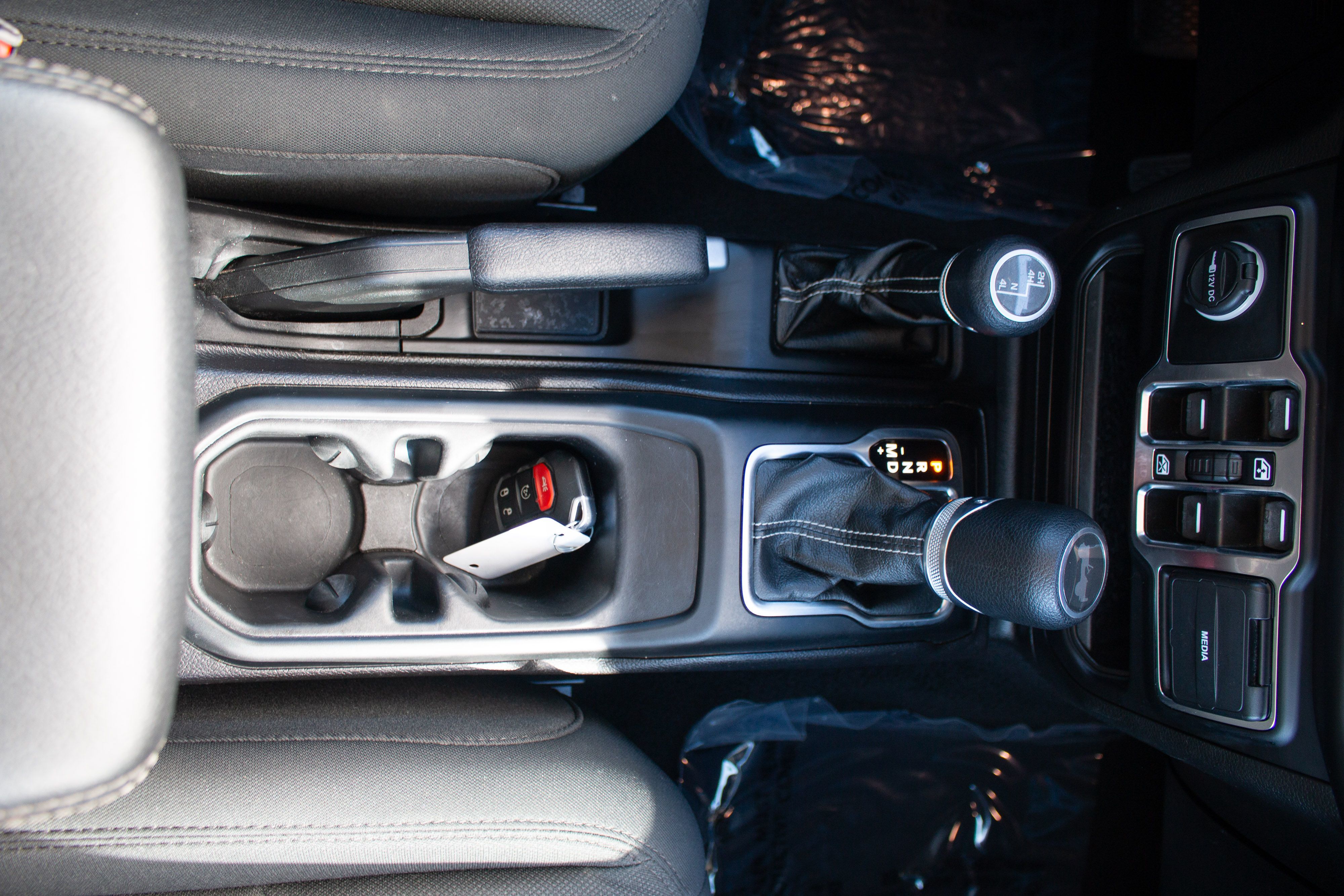 Jeep Wrangler photo 32