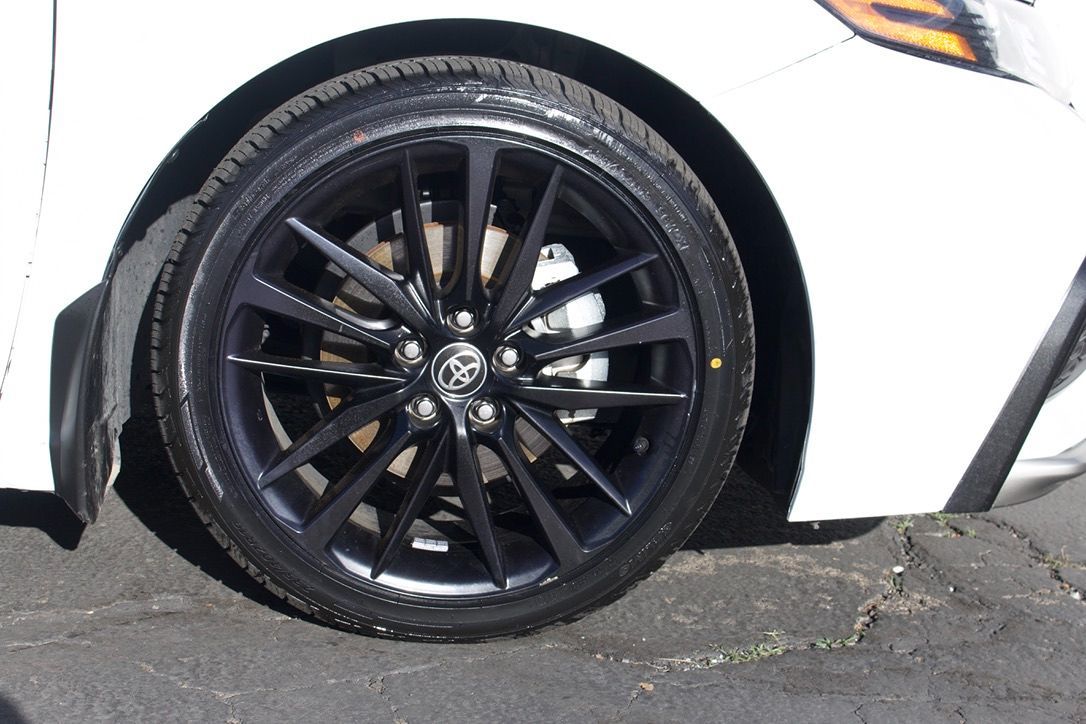 Toyota Camry photo 17