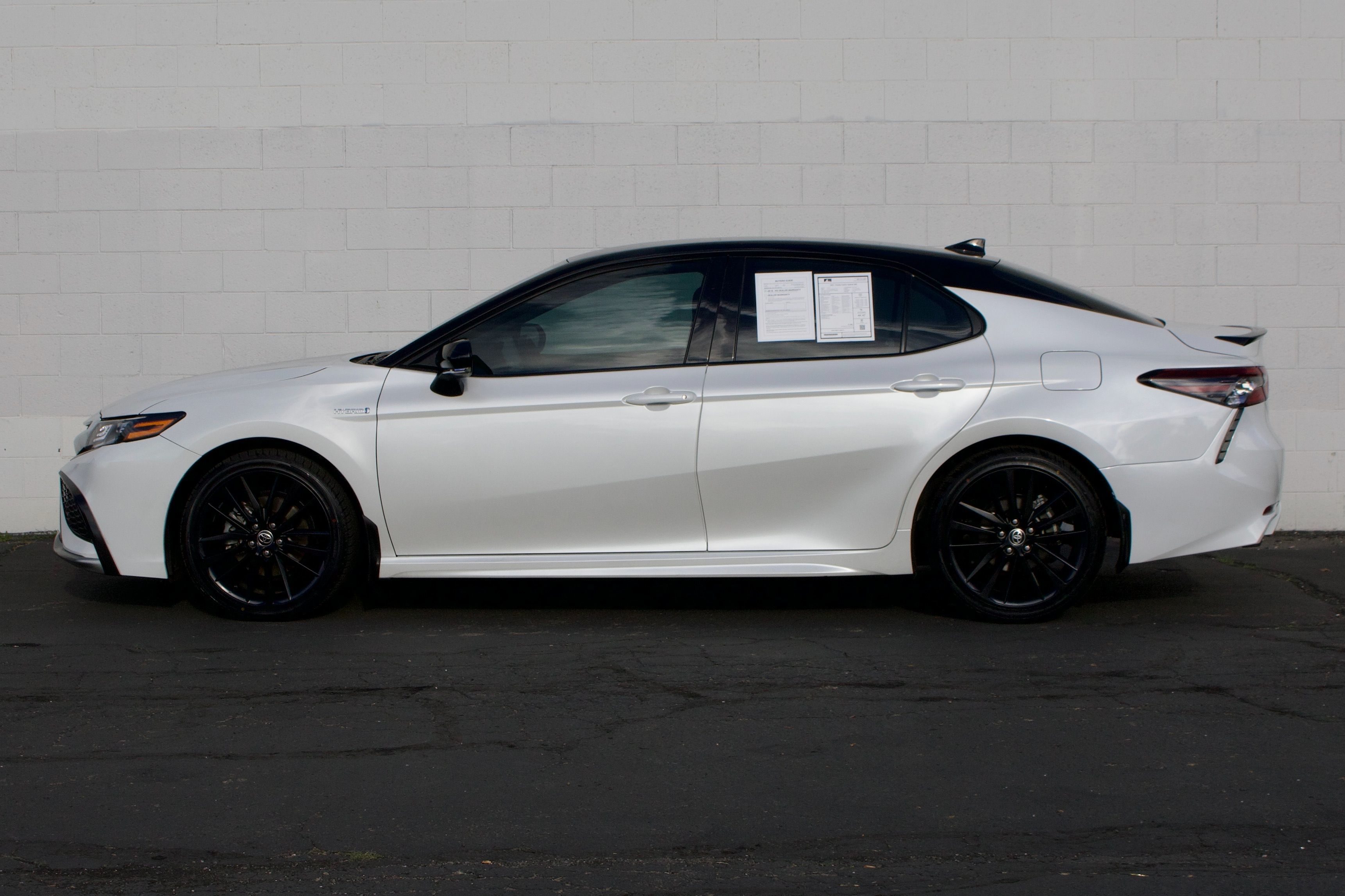 Toyota Camry photo 13