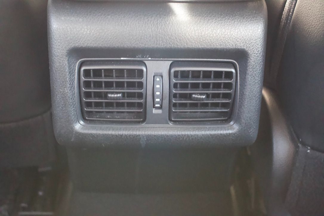 Toyota Camry photo 33
