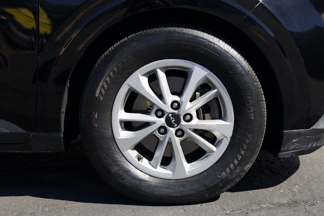 Kia Carnival photo 17