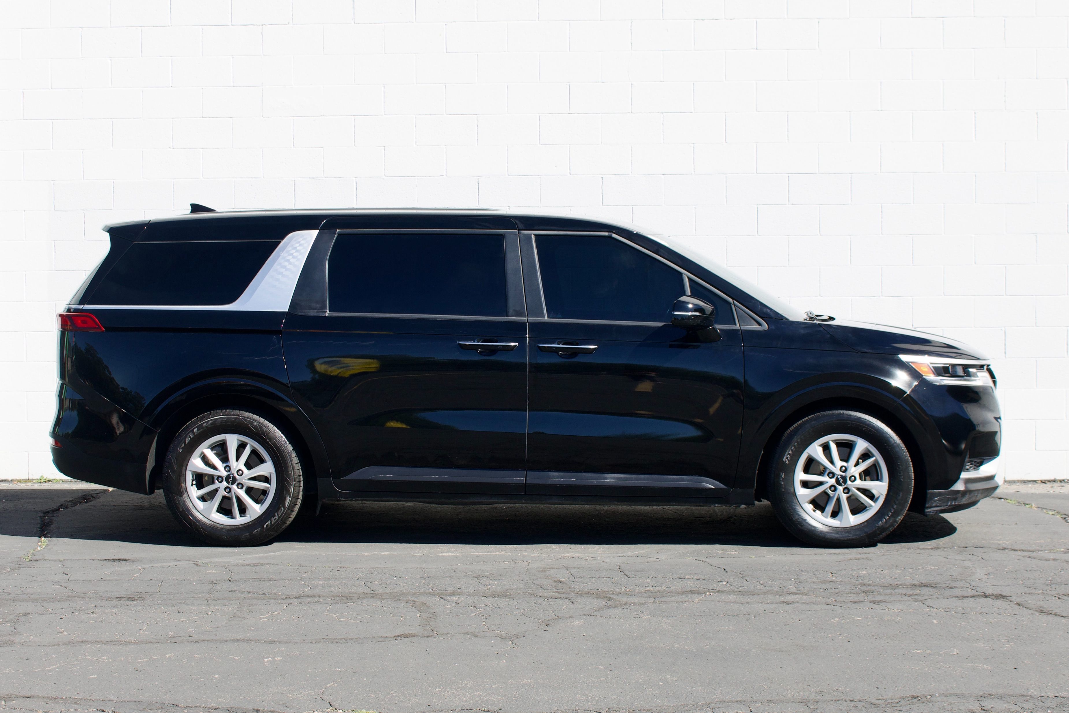 Kia Carnival photo 16