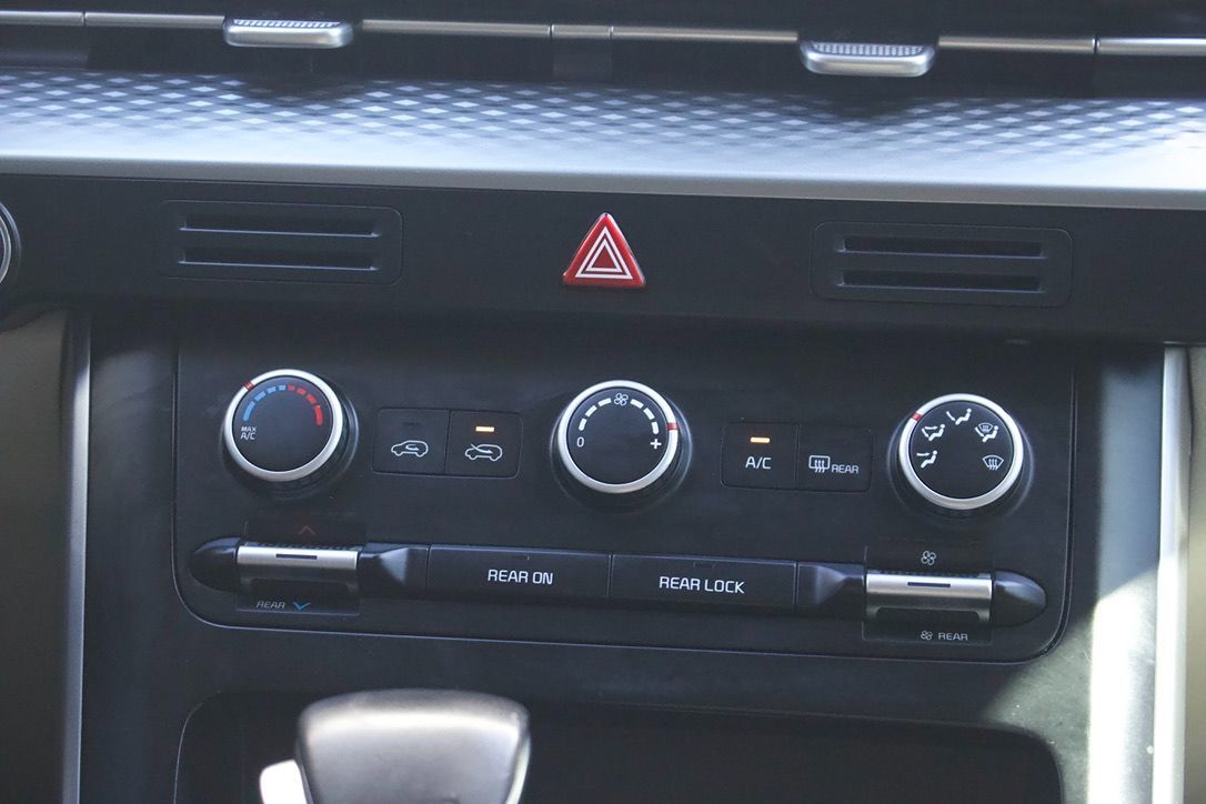 Kia Carnival photo 30