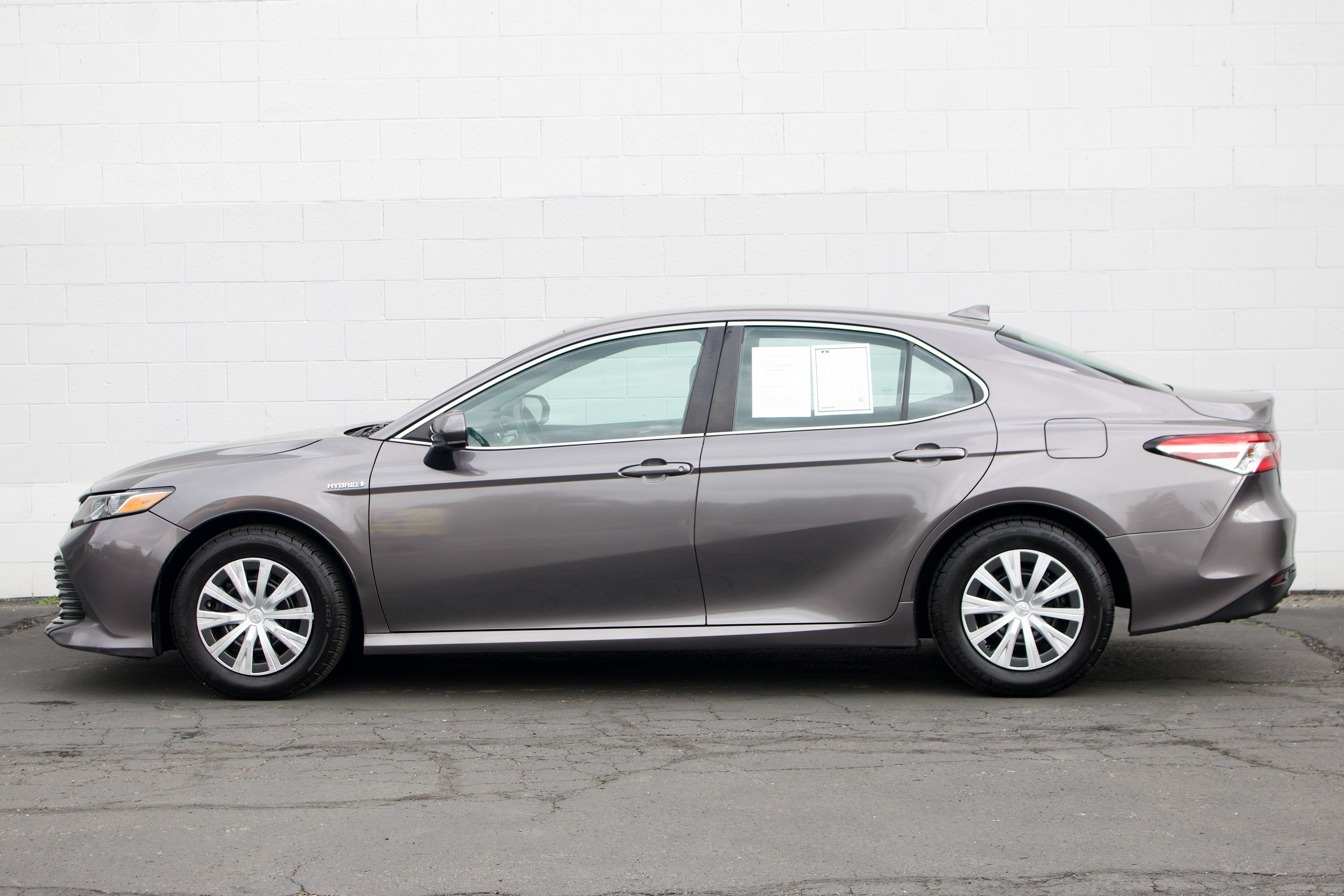 Toyota Camry photo 13