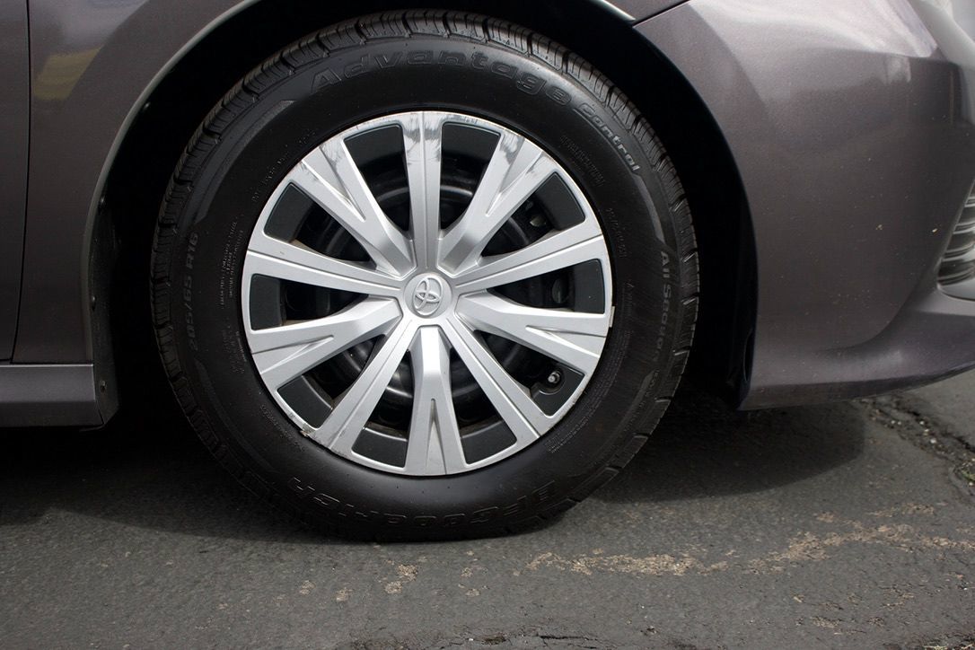 Toyota Camry photo 17