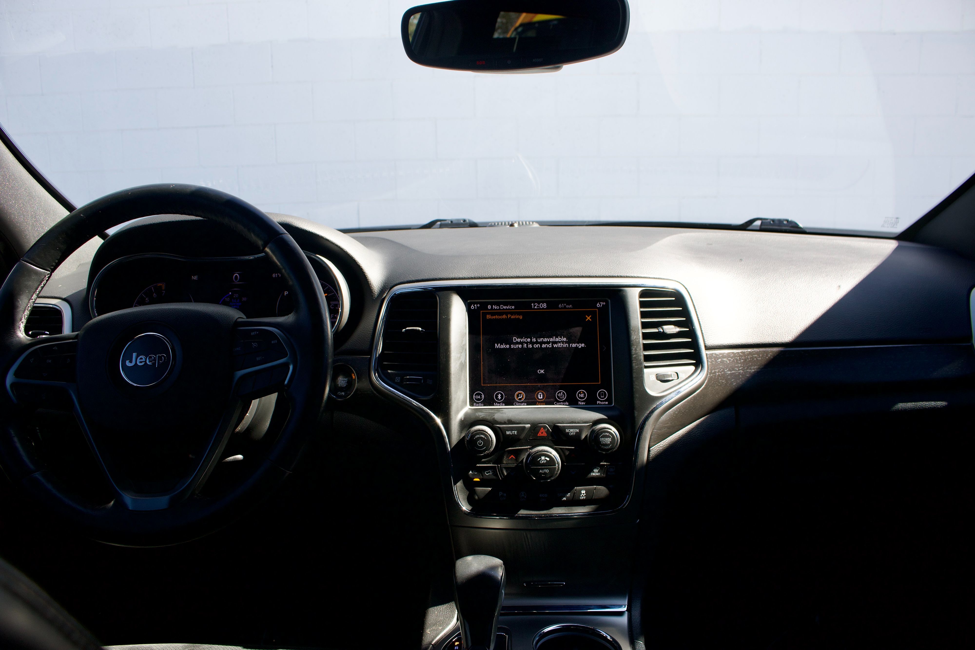 Jeep Grand Cherokee photo 8